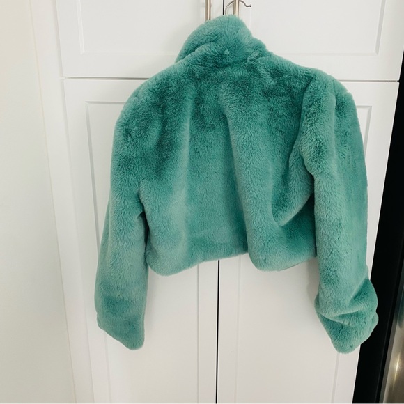 Womens fur cropped jacket green small forever 21s nwot - Picture 4 of 5